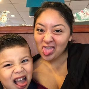 Meet your Posher, Liza